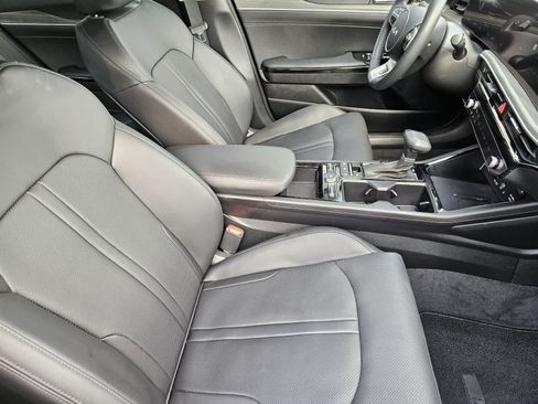 Certified 2025 Kia K5 EX FWD image 12