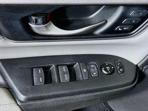 Used 2017 Honda CR-V EX-L image 16