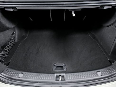 Used 2019 Mercedes-Benz E 300 4MATIC image 15