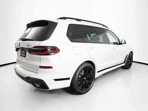 New 2026 BMW X7 xDrive40i w/ Executive Package image 7