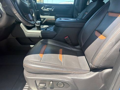 Used 2022 GMC Sierra 1500 AT4 w/ AT4 Preferred Package AWD/4WD image 13