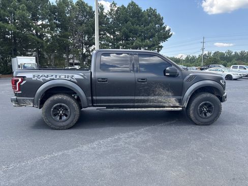Used 2018 Ford F150 Raptor w/ Equipment Group 802A Luxury AWD/4WD image 24