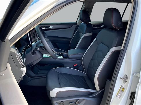 New 2026 Volkswagen Atlas Peak Edition AWD/4WD image 9