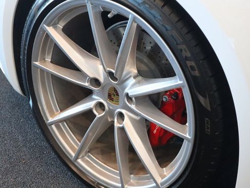 Used 2020 Porsche 911 Carrera S image 8