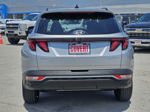Used 2024 Hyundai Tucson Blue AWD/4WD image 6