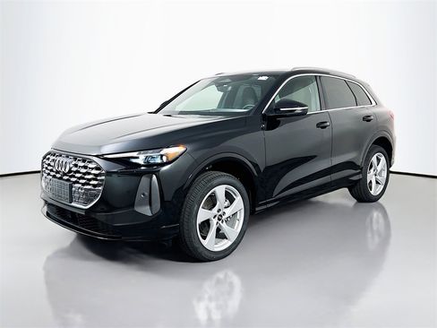 New 2025 Audi Q5 Premium Plus image 3