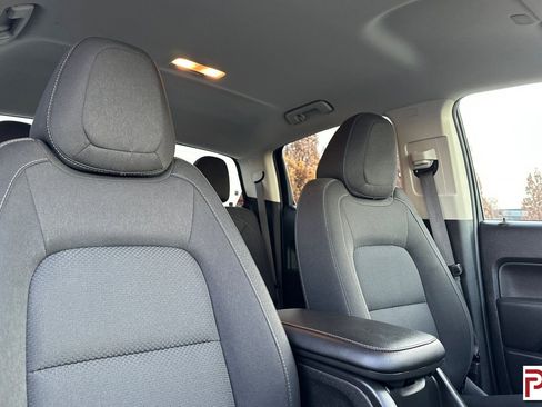 Used 2022 Chevrolet Colorado LT w/ LT Convenience Package image 18