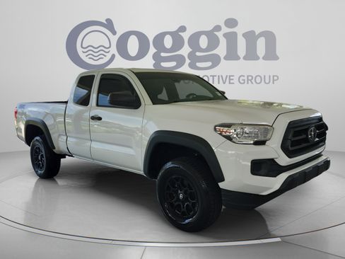 Used 2021 Toyota Tacoma SR w/ SX Package RWD image 7