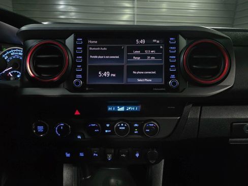 Used 2021 Toyota Tacoma TRD Sport w/ Technology Package AWD/4WD image 26