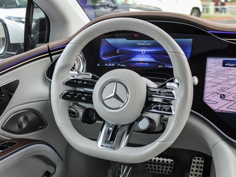 Used 2022 Mercedes-Benz EQS AMG 4MATIC w/ Exclusive Trim Package image 17