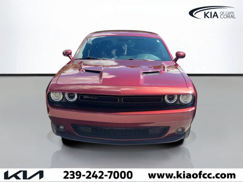 Used 2020 Dodge Challenger SXT w/ Blacktop Package RWD image 2