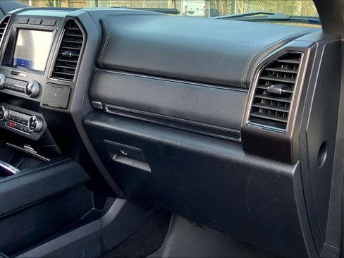 Used 2021 Ford Expedition Limited RWD image 19