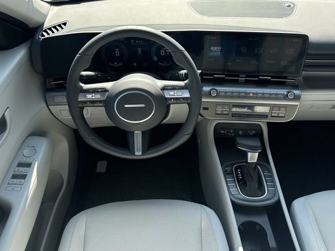 Used 2025 Hyundai Kona SEL FWD image 22