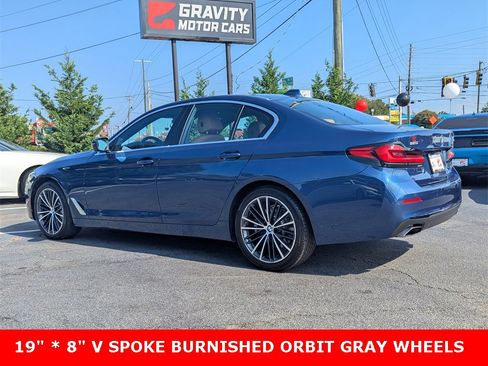 Used 2021 BMW 530i w/ Convenience Package image 3