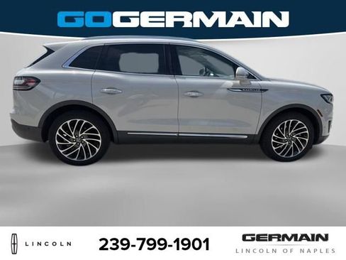Used 2020 Lincoln Nautilus Reserve w/ Equipment Group 201A FWD image 8