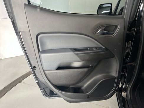 Used 2019 Chevrolet Colorado Z71 AWD/4WD image 27