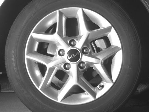 Used 2025 Kia Soul LX w/ LX Technology Package FWD image 13