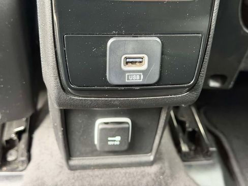 Used 2023 Jeep Compass Limited AWD/4WD image 12