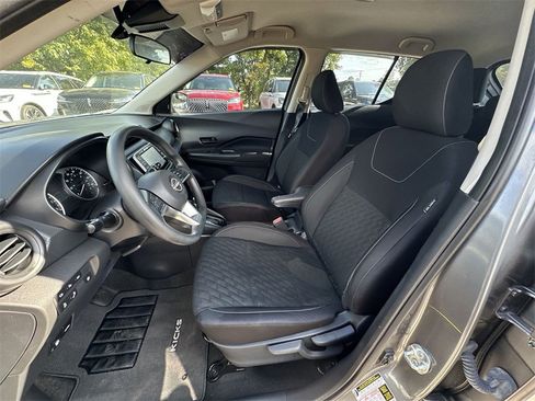 Certified 2022 Nissan Kicks S image 11