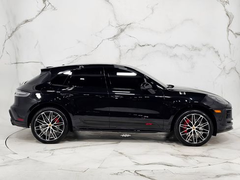 Used 2022 Porsche Macan GTS AWD/4WD image 12