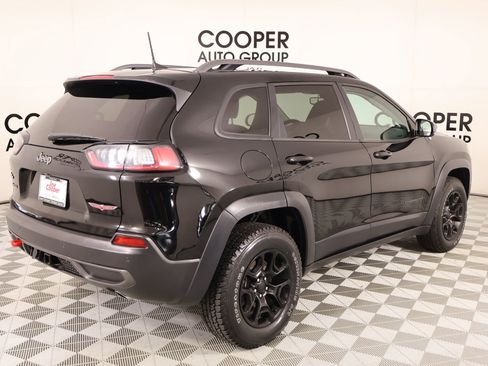 Used 2021 Jeep Cherokee Trailhawk w/ Comfort/Convenience Group AWD/4WD image 20