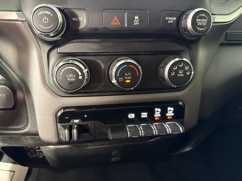 Used 2022 RAM 2500 Big Horn w/ Level A Equipment Group AWD/4WD image 20