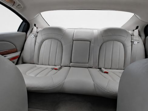Used 2004 Chrysler 300M FWD image 15