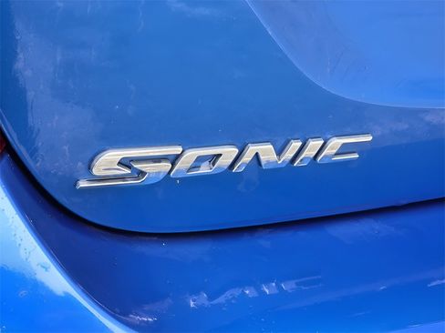 Used 2017 Chevrolet Sonic LS image 12