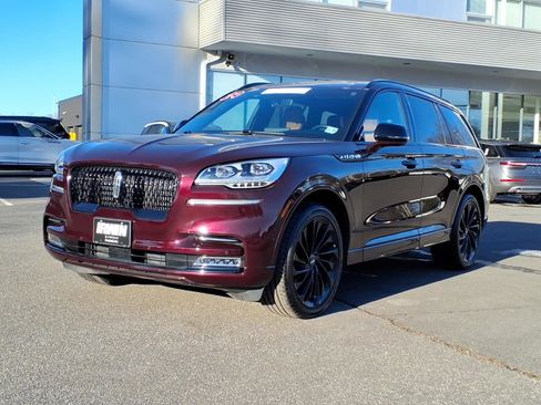 Certified 2024 Lincoln Aviator Black Label w/ Jet Package image 4