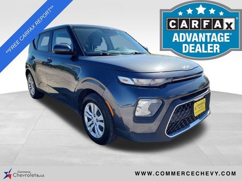 Used 2022 Kia Soul LX image 1