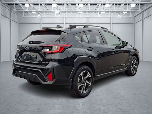 Used 2024 Subaru Crosstrek 2.0i Premium AWD/4WD image 6