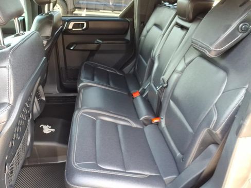 Certified 2025 Ford Bronco Badlands AWD/4WD image 13