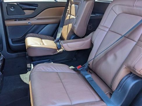 Used 2024 Lincoln Aviator Reserve w/ Elements Package Plus AWD/4WD image 26