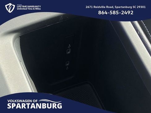 New 2026 Volkswagen Tiguan SE R-Line image 28