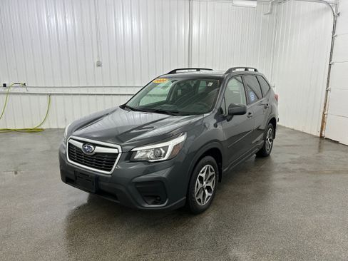 Used 2020 Subaru Forester Premium AWD/4WD image 19