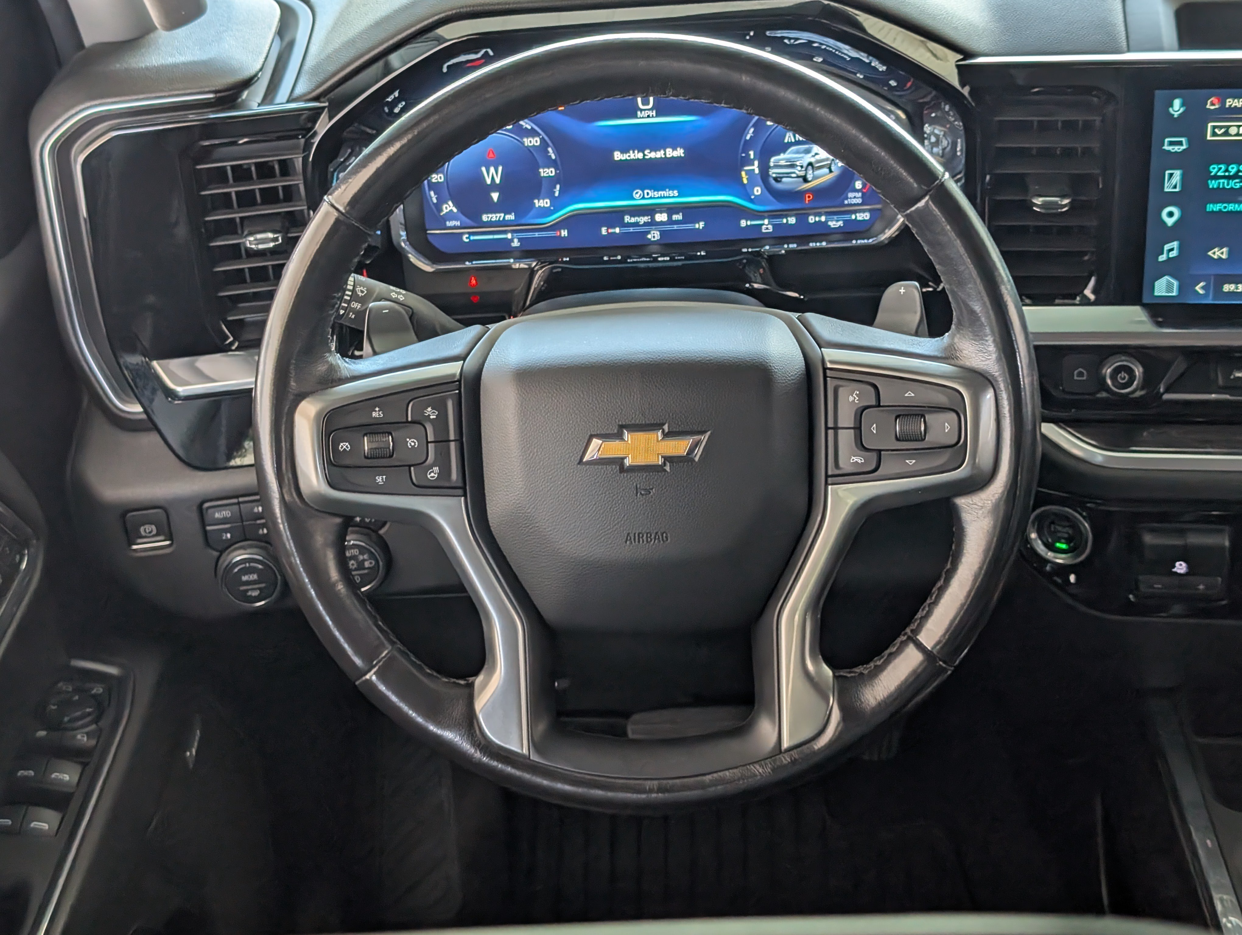 Used 2023 Chevrolet Silverado 1500 LTZ w/ LTZ Convenience Package II AWD/4WD image 24
