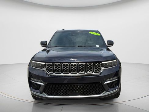 Used 2023 Jeep Grand Cherokee Summit AWD/4WD image 10