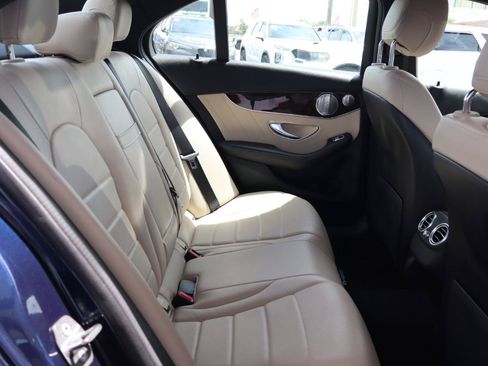 Used 2019 Mercedes-Benz C 300 Sedan image 18
