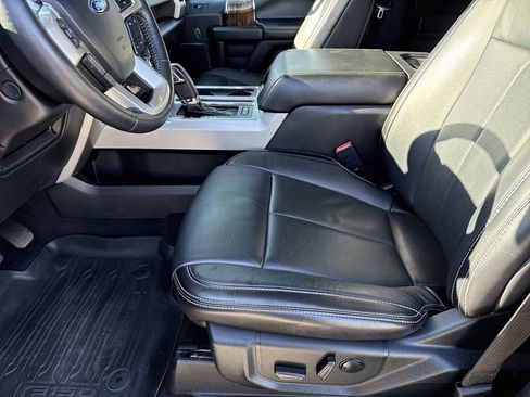 Used 2020 Ford F150 Lariat w/ Equipment Group 502A Luxury image 9