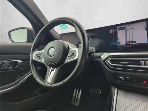 Used 2023 BMW 330i Sedan w/ M Sport Package image 29