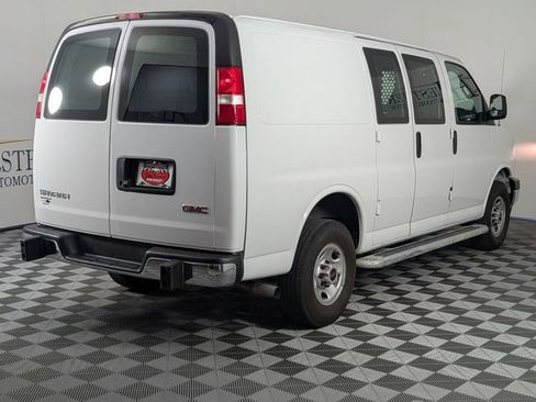 Used 2024 GMC Savana 2500 w/ Driver Convenience Package RWD image 7