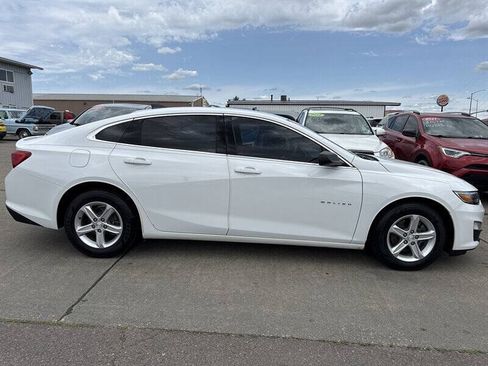 Used 2020 Chevrolet Malibu LS w/ LPO, Convenience Package 1 FWD image 9