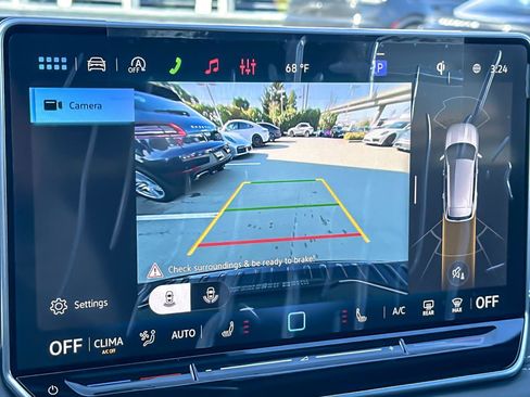 New 2026 Volkswagen Tiguan SE R-Line image 18