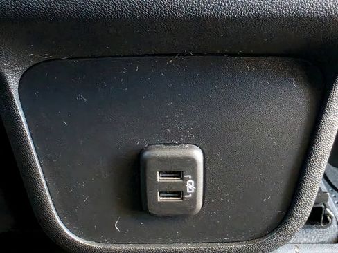 Used 2022 Chevrolet Equinox LS w/ LS Convenience Package AWD/4WD image 43