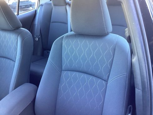 Used 2025 Toyota Corolla LE image 11