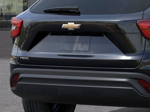New 2026 Chevrolet Trax LS FWD image 14
