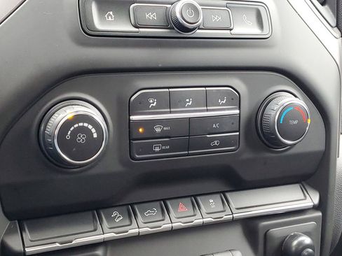 Used 2020 Chevrolet Silverado 1500 Custom Trail Boss w/ Custom Convenience Package image 15