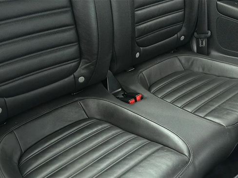 Used 2012 Volkswagen Beetle 2.0T FWD image 18