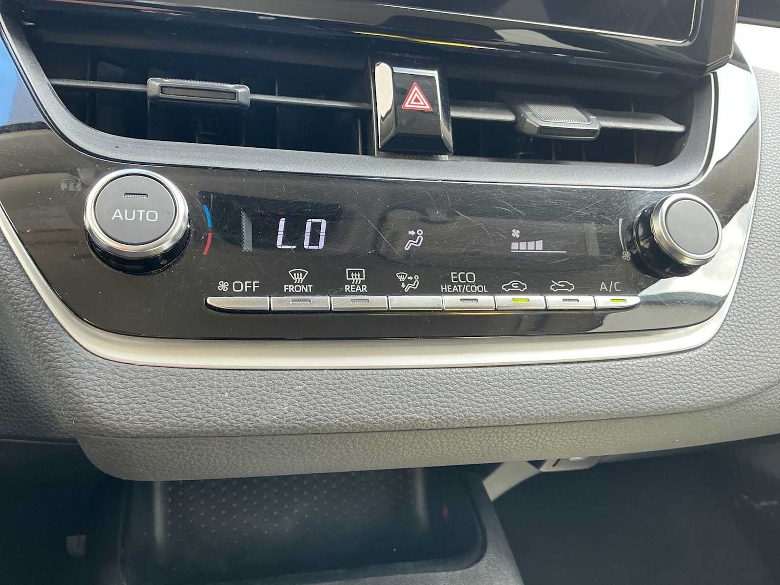 Used 2024 Toyota Corolla LE FWD image 19