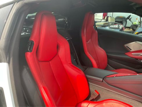 Used 2024 Chevrolet Corvette Stingray Preferred Cpe w/ Battery Protection Package RWD image 17